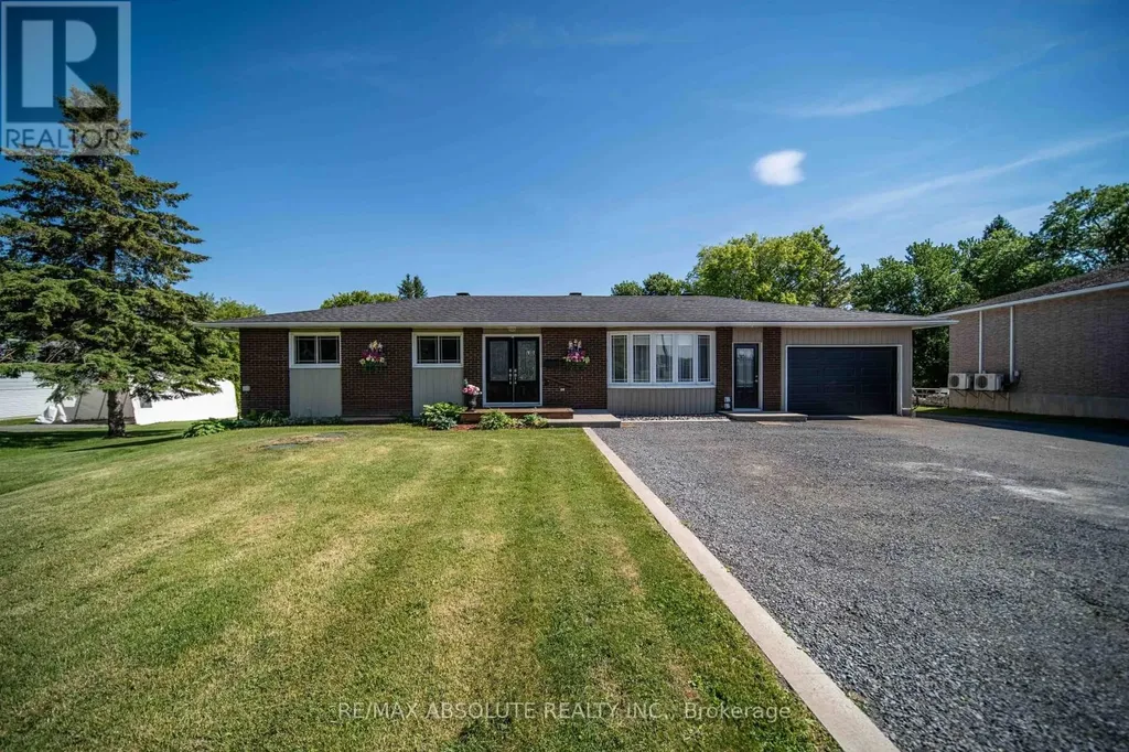 782 Notre Dame Street Russell ON K0A 1W1