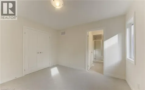39 Guernsey Drive Kitchener ON N2R 0T7