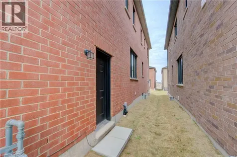 39 Guernsey Drive Kitchener ON N2R 0T7