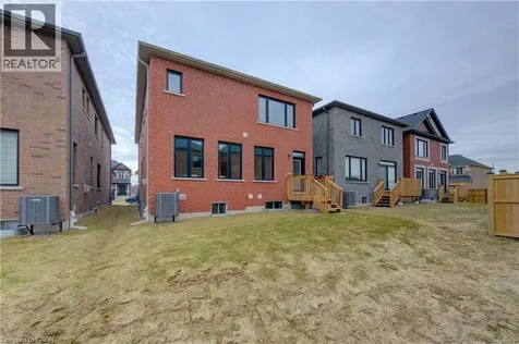 39 Guernsey Drive Kitchener ON N2R 0T7