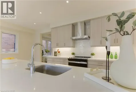 39 Guernsey Drive Kitchener ON N2R 0T7