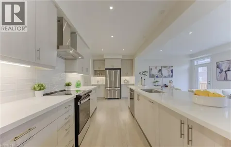 39 Guernsey Drive Kitchener ON N2R 0T7