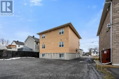 1234 Cumberland Street Cornwall ON K6J 4K5