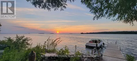 8 St. Francis Island South Glengarry ON K0C 2E0