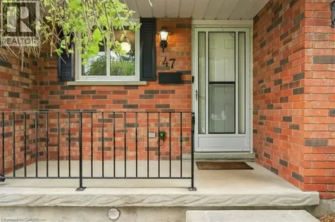47 Claycroft Crescent Kitchener ON N2N 2R6