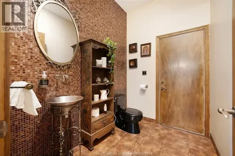 4648 Jenkela Court Windsor ON N9G 3C4