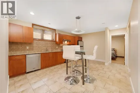 4648 Jenkela Court Windsor ON N9G 3C4