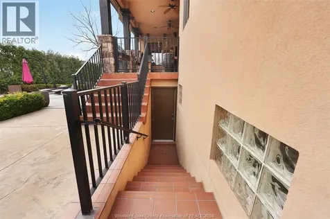 4648 Jenkela Court Windsor ON N9G 3C4