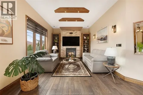 4648 Jenkela Court Windsor ON N9G 3C4