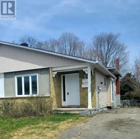 21 Laprairie Crescent Elliot Lake ON P5A 3B7