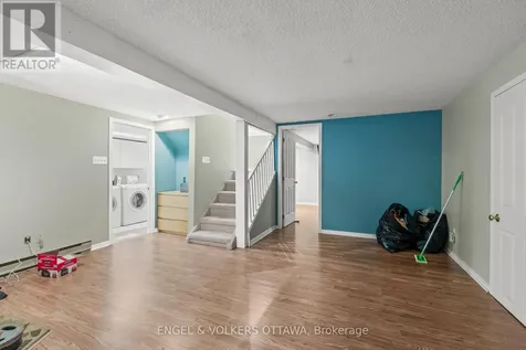1372 Ridgedale Street Ottawa ON K1T 1C5