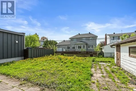 1372 Ridgedale Street Ottawa ON K1T 1C5