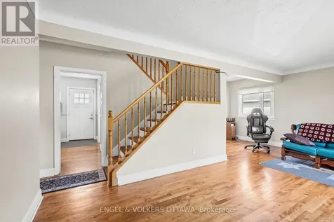 1372 Ridgedale Street Ottawa ON K1T 1C5