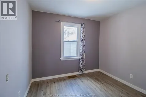 35 Alexandra Avenue Chatham ON N7M 1X9