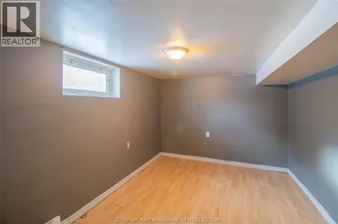 35 Alexandra Avenue Chatham ON N7M 1X9