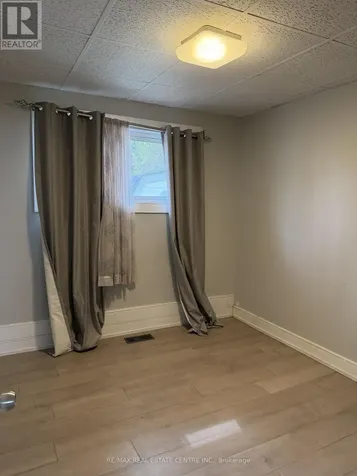 35 Lakeside Avenue Meaford ON N4L 1A7