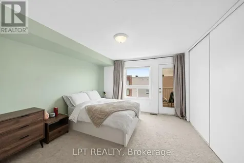 902 Longfields Drive Ottawa ON K2J 5K6