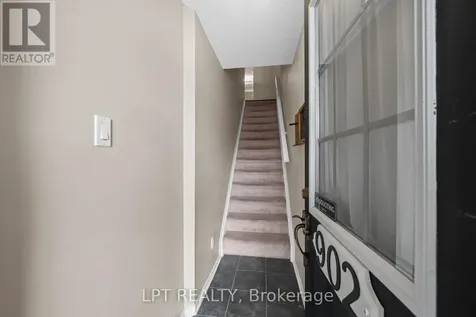 902 Longfields Drive Ottawa ON K2J 5K6