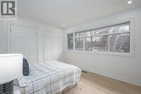 624 North Shore Boulevard East Burlington ON L7T 1X2
