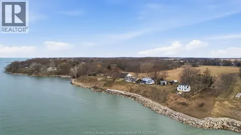 143 Howe Essex ON N0R 1G0
