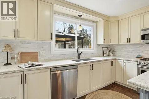 65 Rolston Drive Hamilton ON L9C 3X6