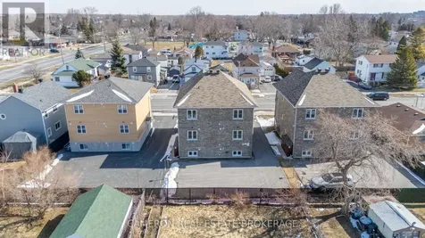 1232 Cumberland Street Cornwall ON K6J 4K5