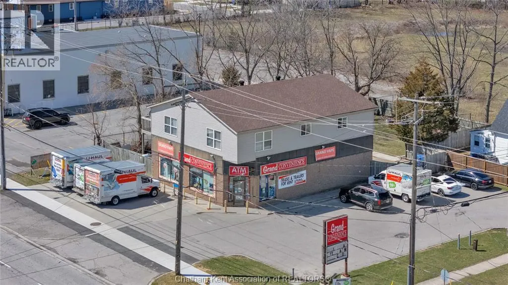 297 Grand Avenue East Chatham ON N7L 1W8
