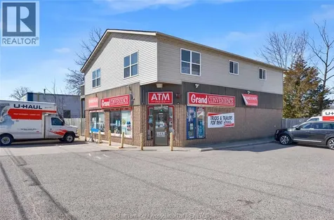 297 Grand Avenue East Chatham ON N7L 1W8