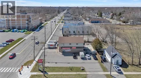 297 Grand Avenue East Chatham ON N7L 1W8