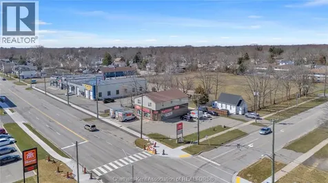 297 Grand Avenue East Chatham ON N7L 1W8