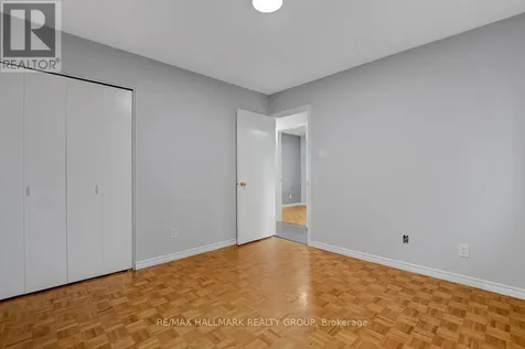 71 Morton Drive Ottawa ON K2L 1W9