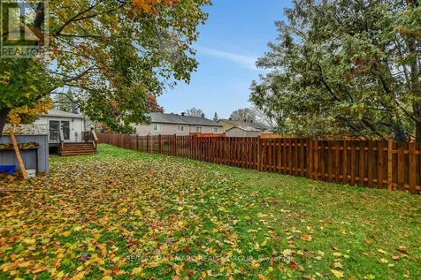 71 Morton Drive Ottawa ON K2L 1W9