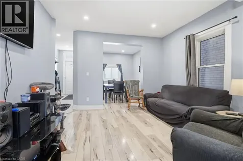 75 Niagara Street Hamilton ON L8L 6A4