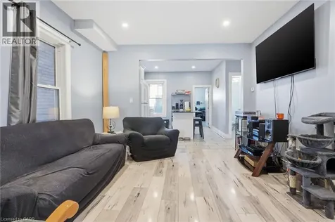 75 Niagara Street Hamilton ON L8L 6A4