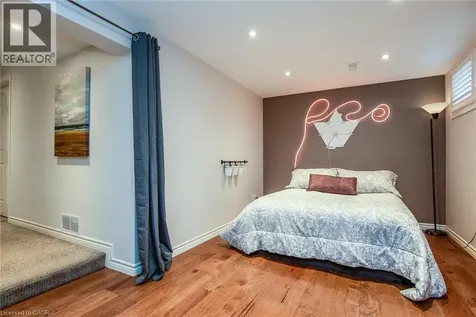 236 Dartmoor Crescent Waterloo ON N2K 2S9