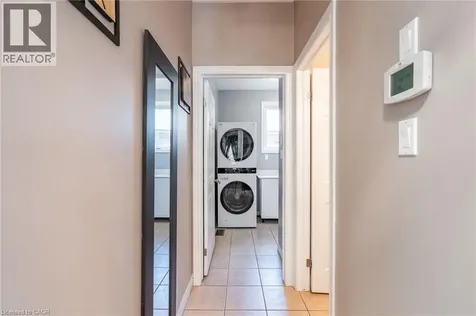 24 Edgecroft Crescent Stoney Creek ON L8J 3Y6