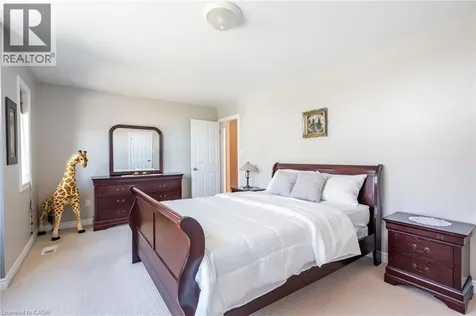 24 Edgecroft Crescent Stoney Creek ON L8J 3Y6