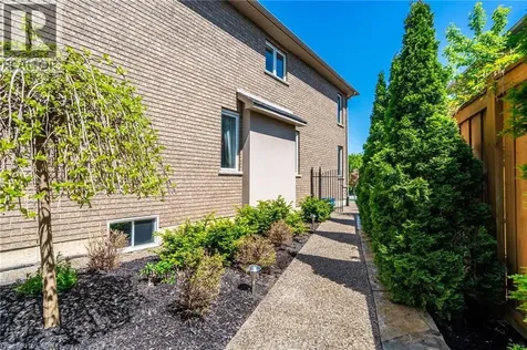 24 Edgecroft Crescent Stoney Creek ON L8J 3Y6