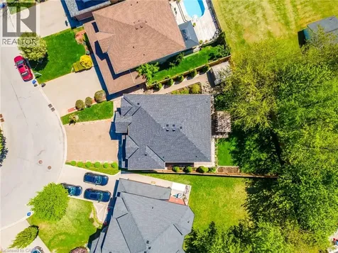24 Edgecroft Crescent Stoney Creek ON L8J 3Y6