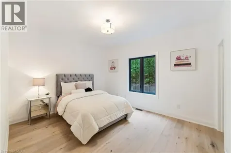 515 Hamilton Drive Ancaster ON L9G 2A9
