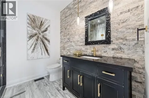 515 Hamilton Drive Ancaster ON L9G 2A9