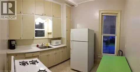 448 King Street West Chatham ON N7M 1G5
