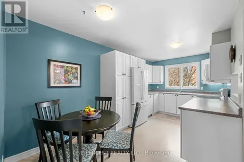 30 Maplehurst Avenue Ottawa ON K2H 9G2