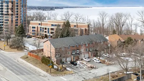 30 Maplehurst Avenue Ottawa ON K2H 9G2