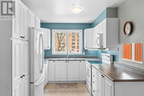 30 Maplehurst Avenue Ottawa ON K2H 9G2