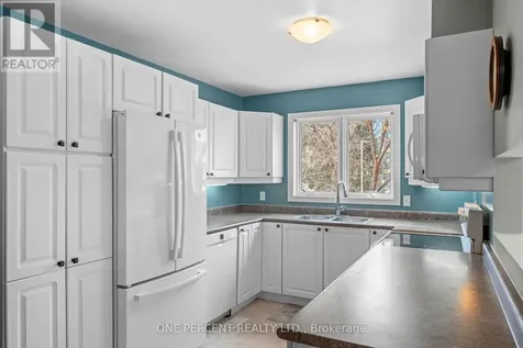 30 Maplehurst Avenue Ottawa ON K2H 9G2