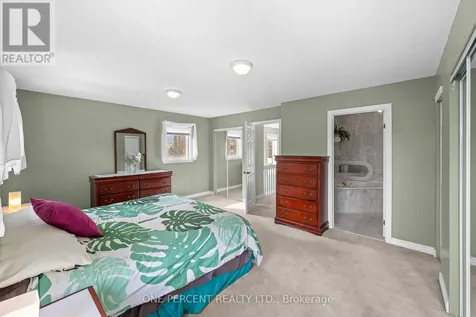 30 Maplehurst Avenue Ottawa ON K2H 9G2