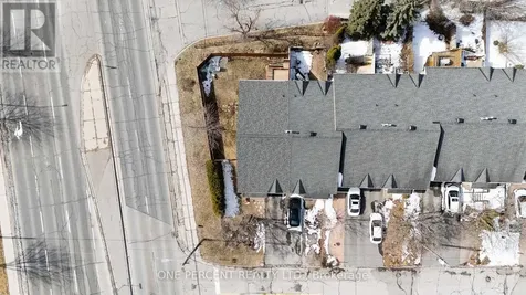 30 Maplehurst Avenue Ottawa ON K2H 9G2