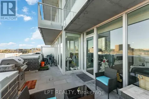 111 Champagne Avenue South Ottawa ON K1S 5V3