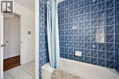 5147 Ravine Crescent Burlington ON L7L 6N3